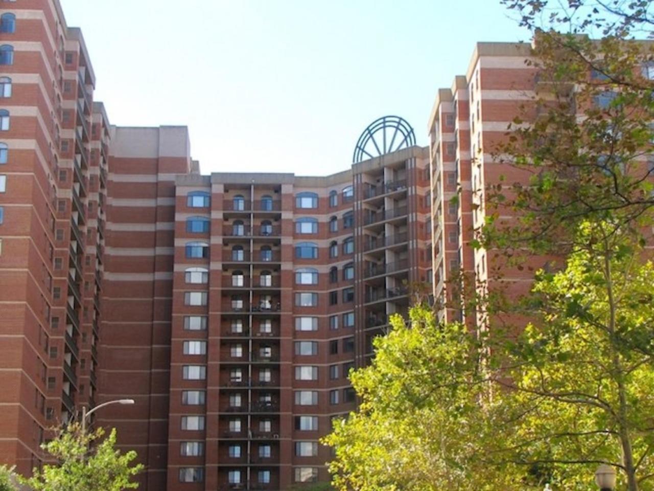 Court House Residences Arlington Exterior photo